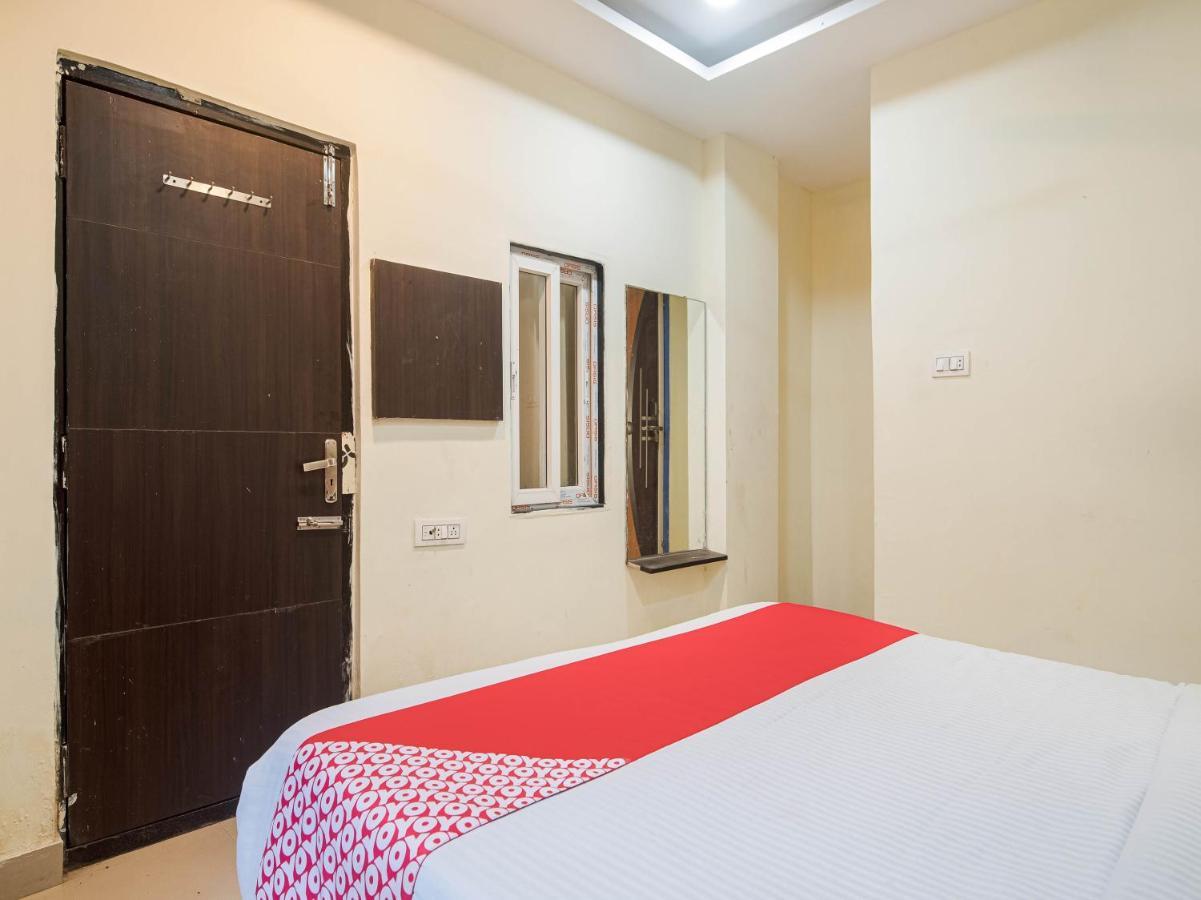 Oyo 74206 Ssr Residency Hotel Visakhapatnam Exterior foto